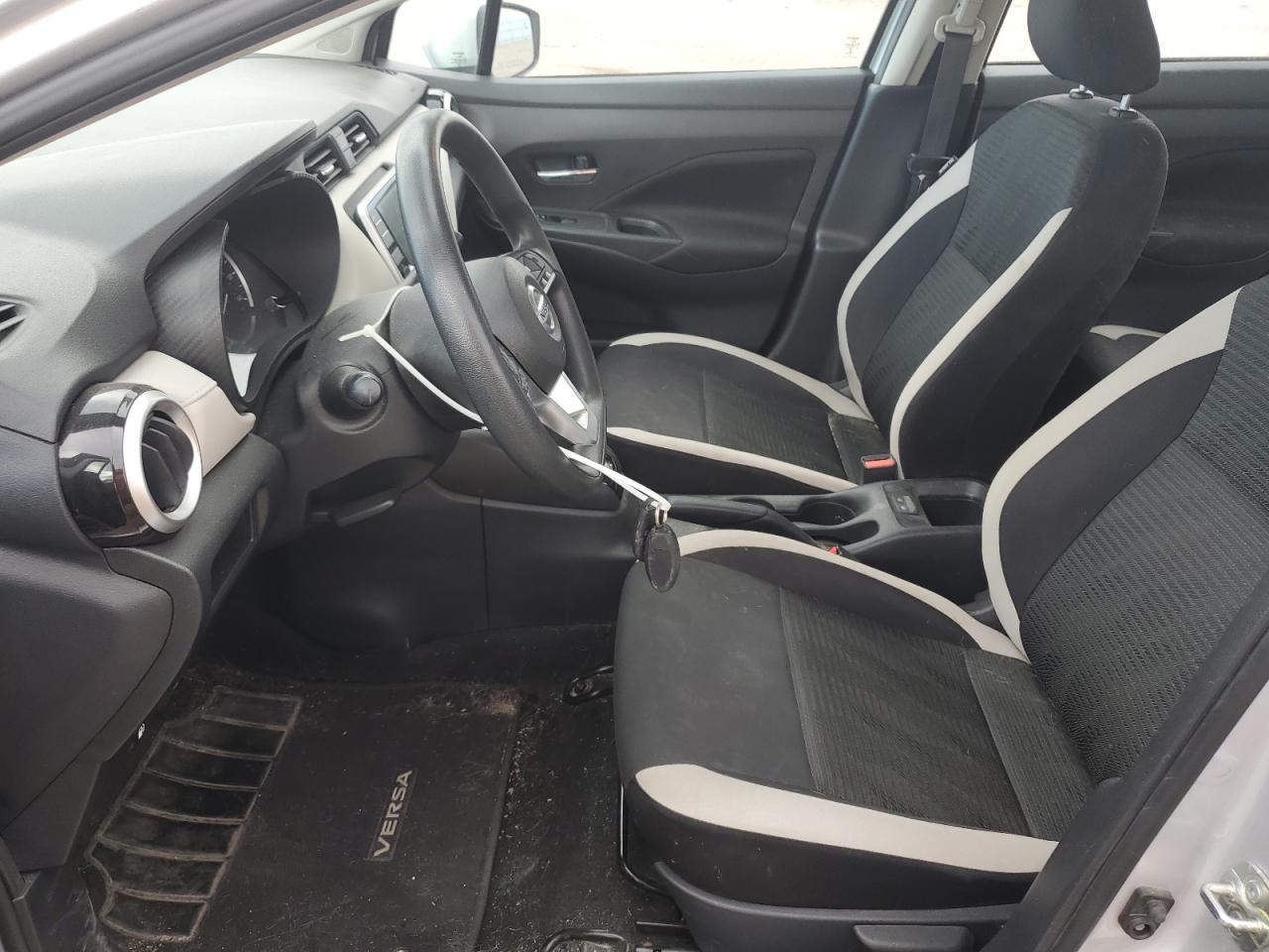 2021 Nissan Versa Sv - Image 7