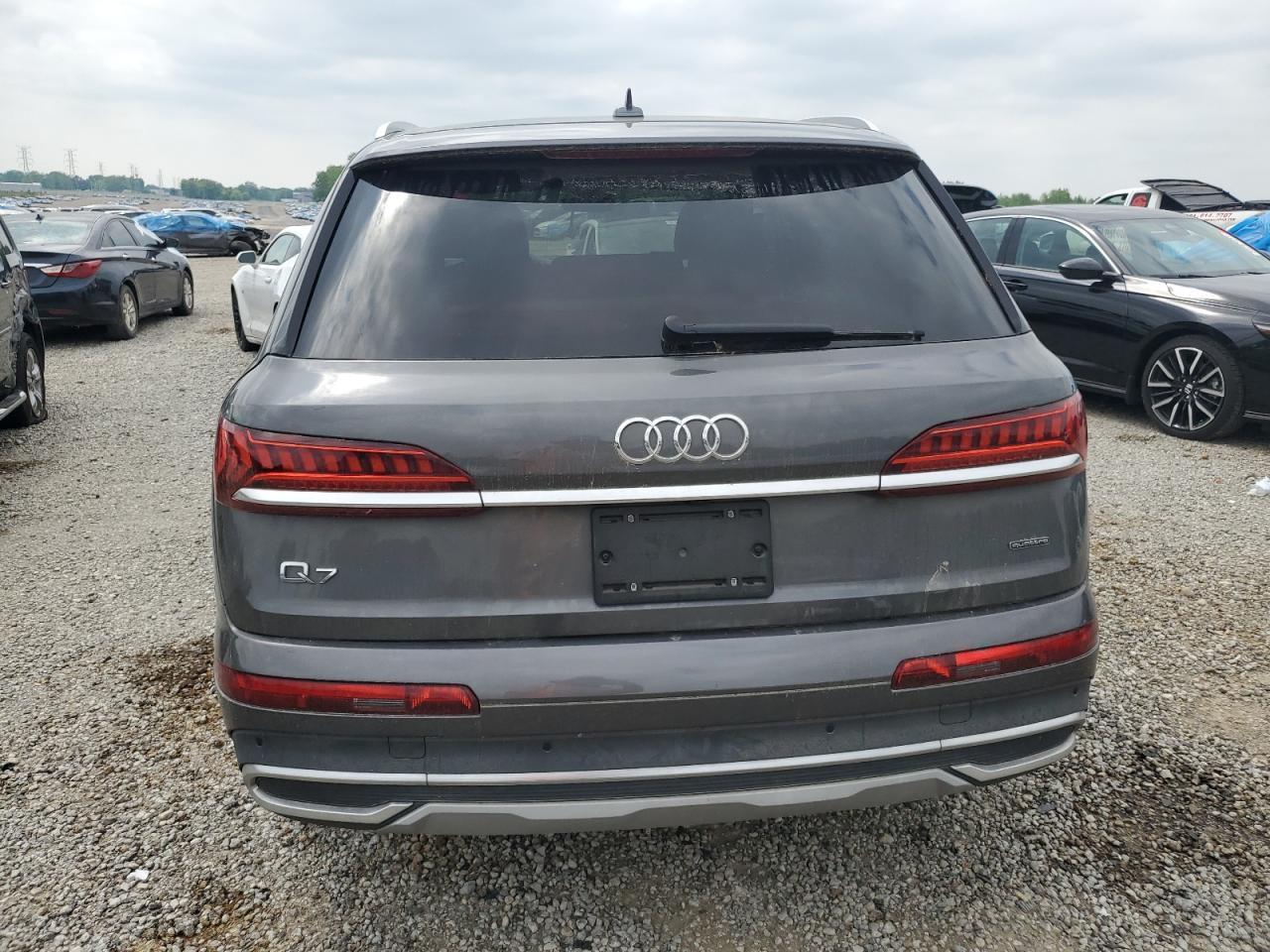 2021 Audi Q7 Premium - Image 6
