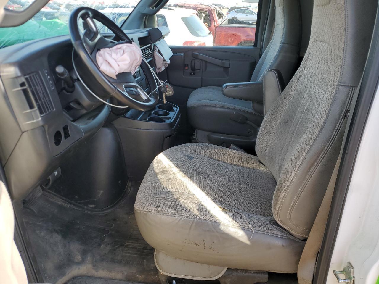 2019 GMC Savana G2500 - Фото 7