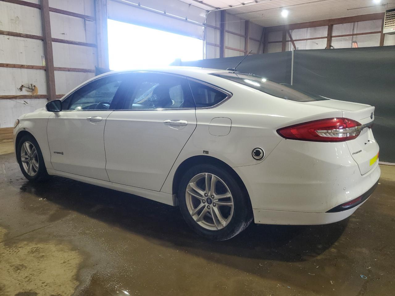 2018 Ford Fusion Se Hybrid - Image 2