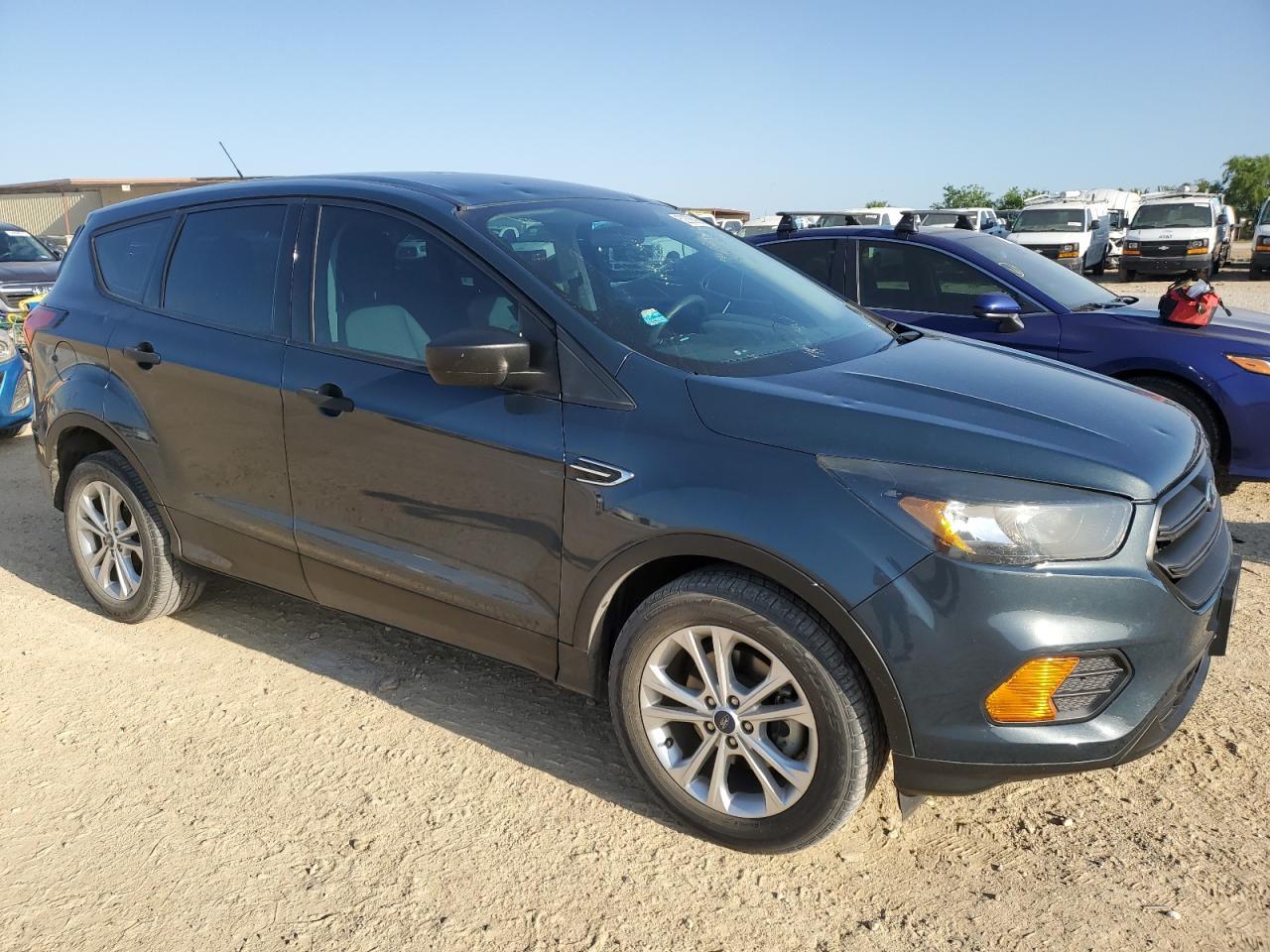2019 Ford Escape S - Image 4