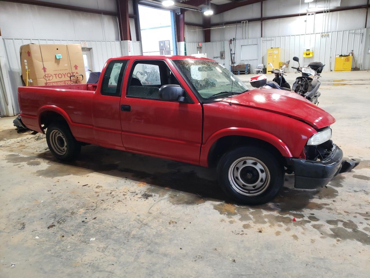 2003 Chevrolet S10 - Image 4