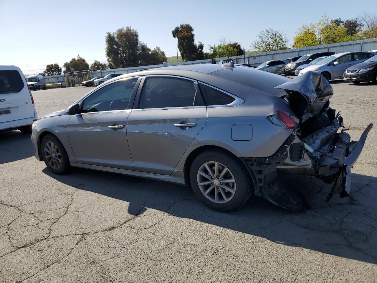 2018 Hyundai Sonata Eco - Фото 2