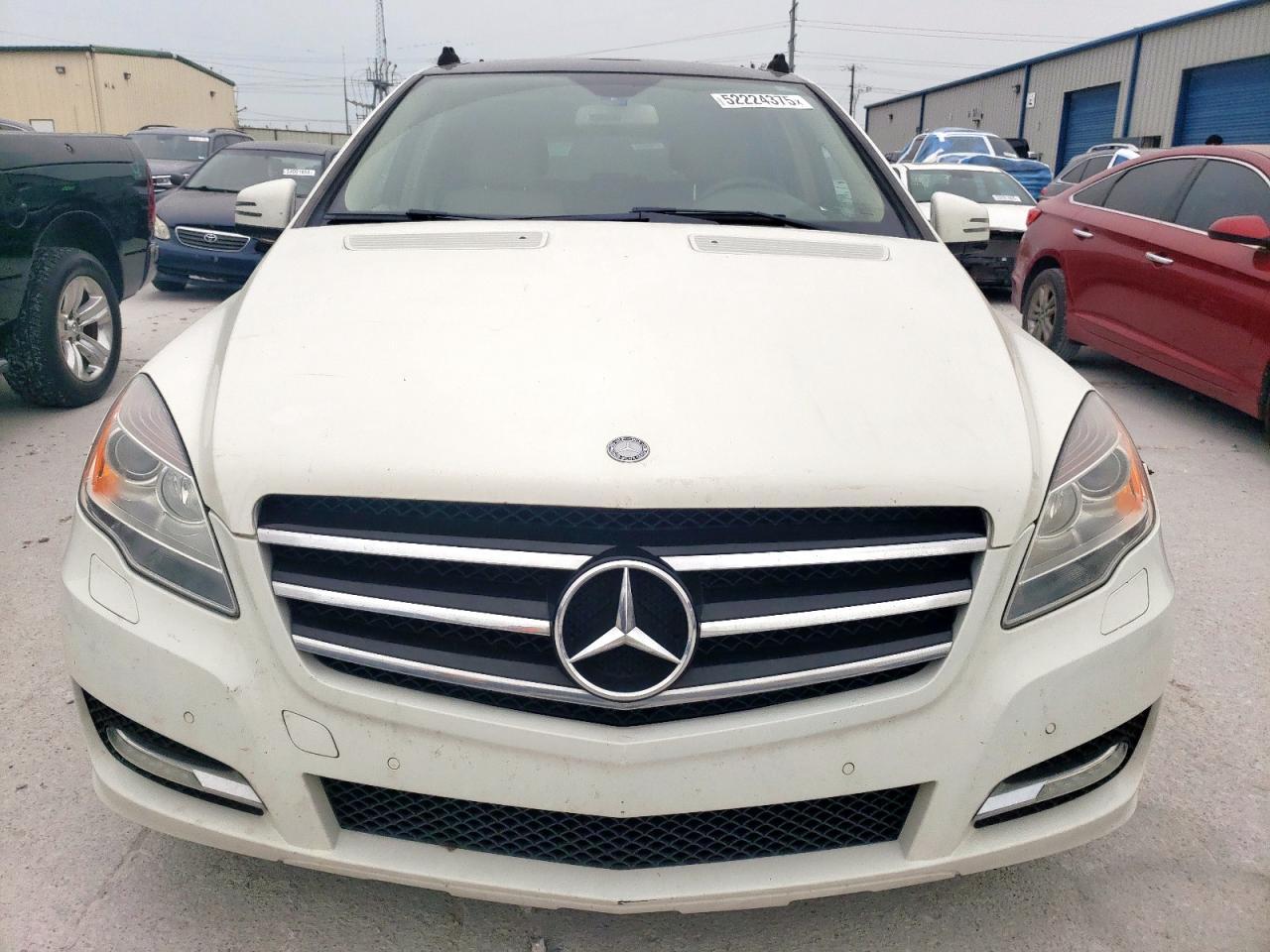 2012 Mercedes-Benz R 350 4Matic - Image 5