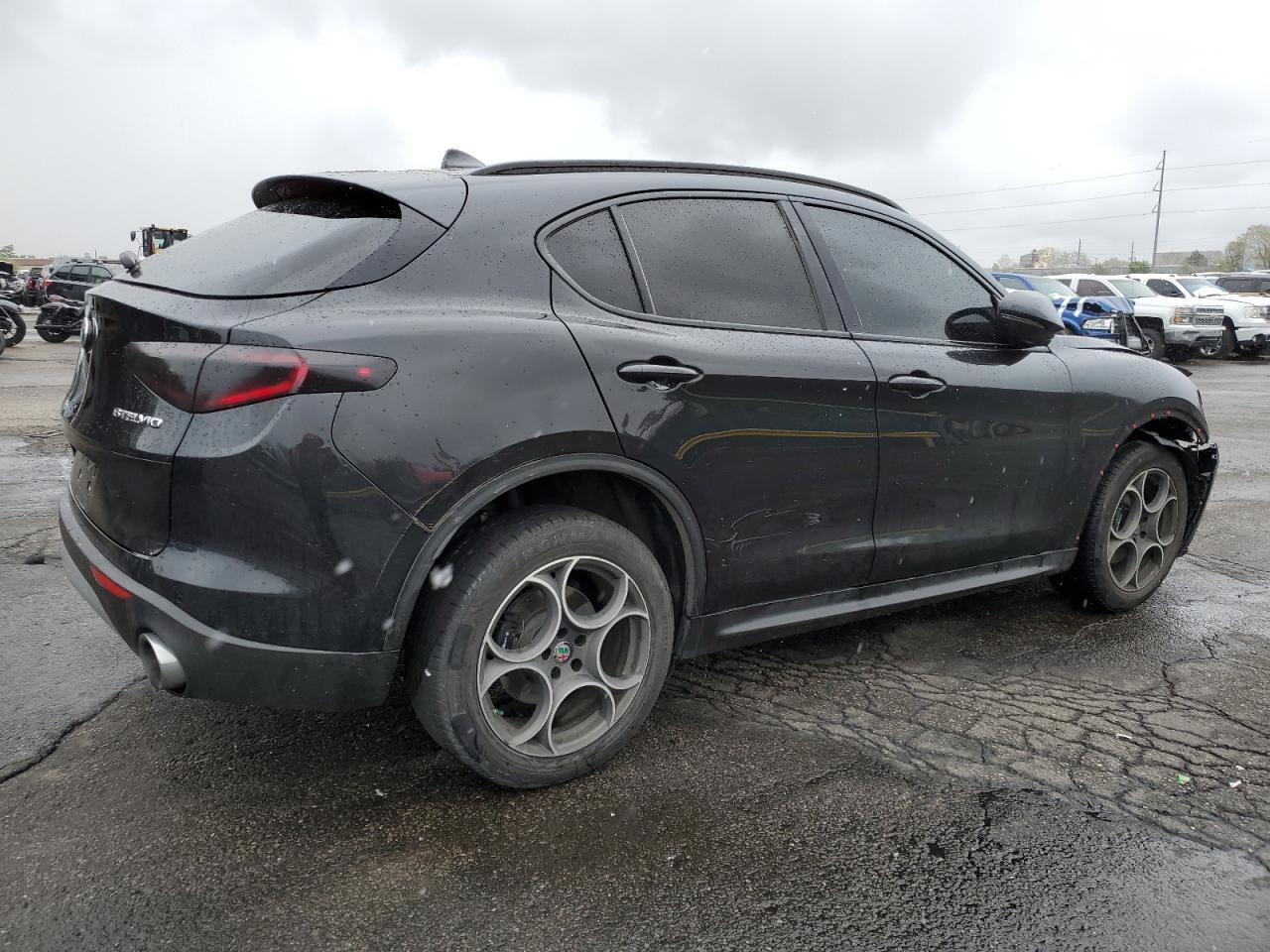 2018 Alfa Romeo Stelvio Sport - Фото 3