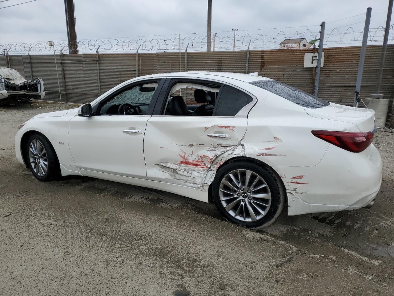 2019 Infiniti Q50 Luxe - Фото 2