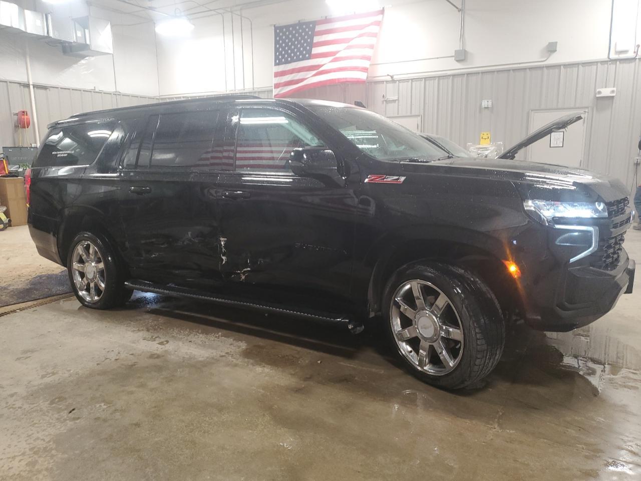 2023 Chevrolet Suburban K1500 Z71 - Фото 4