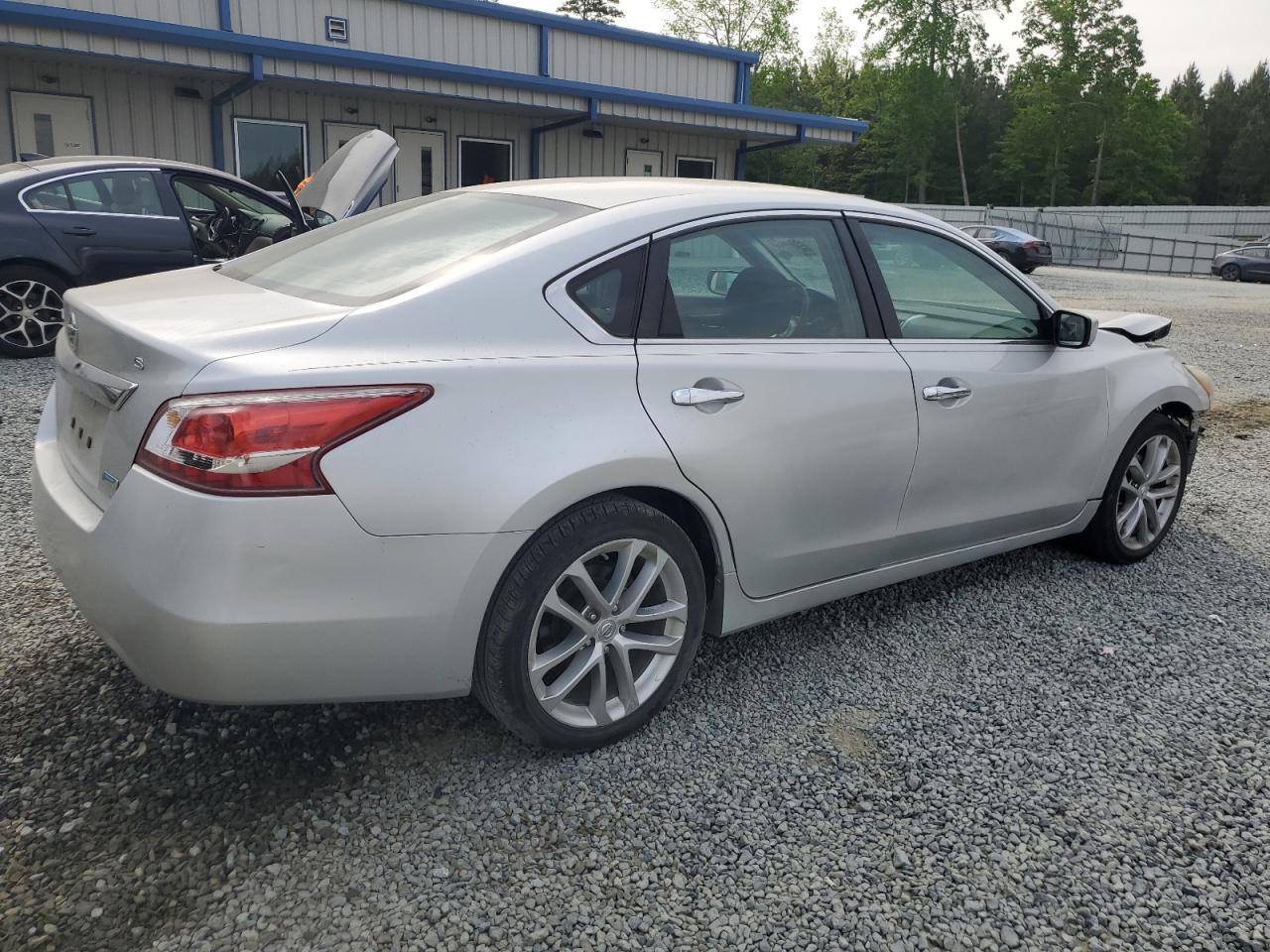 2013 Nissan Altima 2.5 - Фото 3