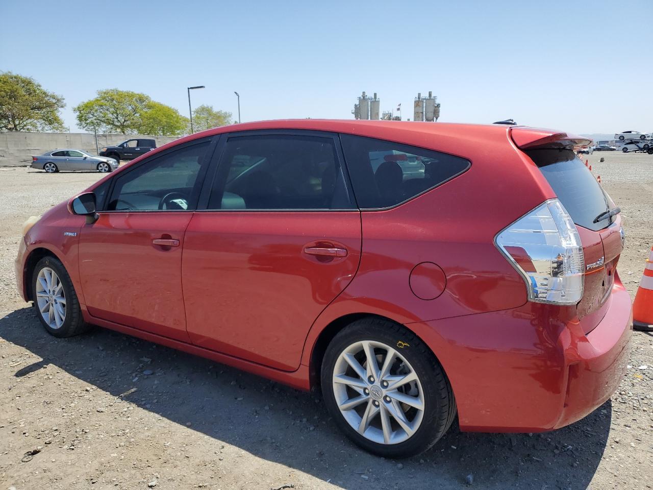 2013 Toyota Prius V - Фото 2