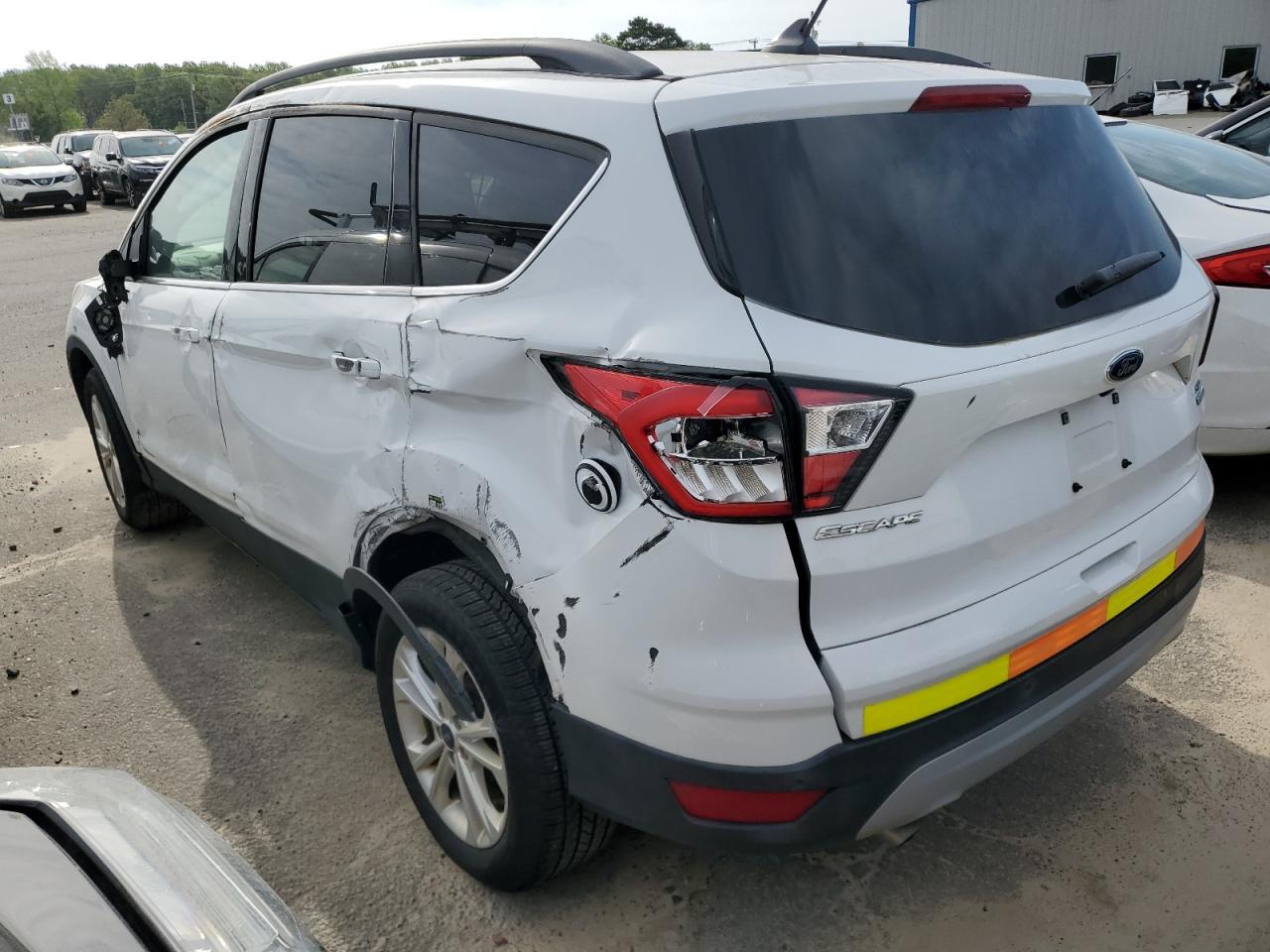 2018 Ford Escape Sel - Image 2
