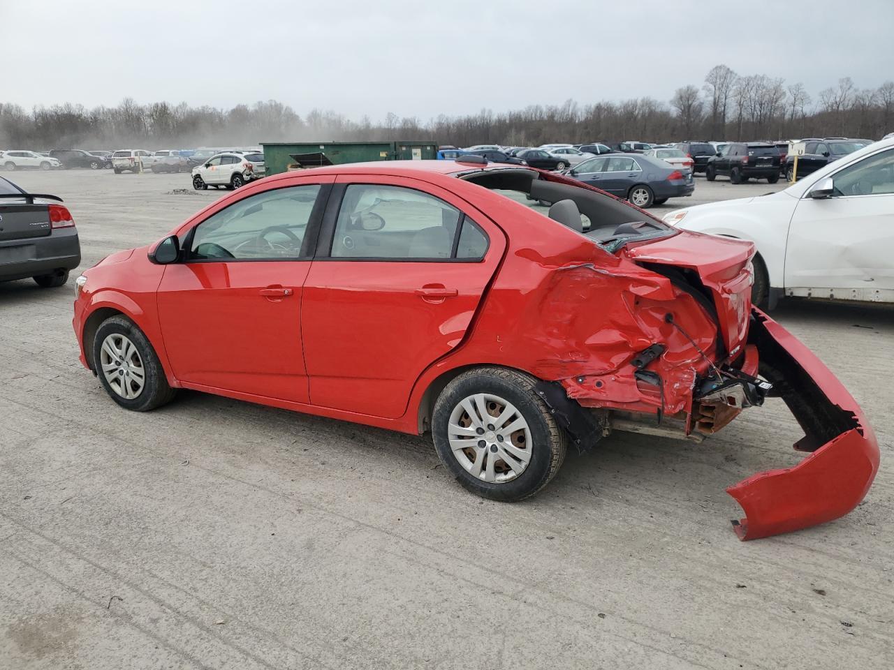 2018 Chevrolet Sonic Ls - Фото 2