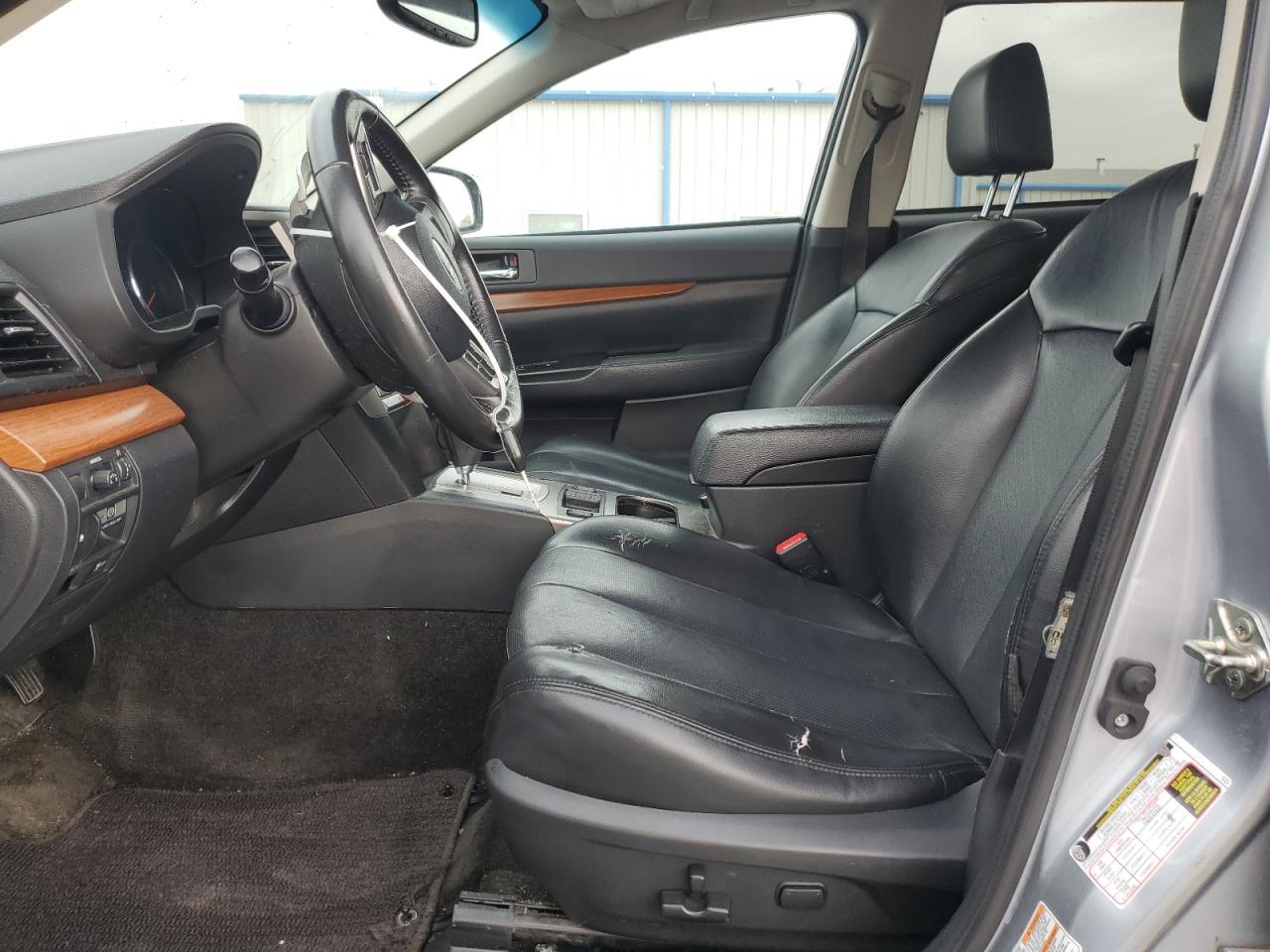 2013 Subaru Outback 2.5I Limited - Image 7