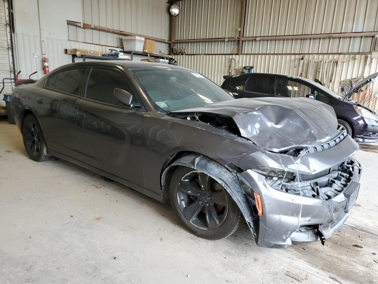 2016 Dodge Charger Sxt - Image 4