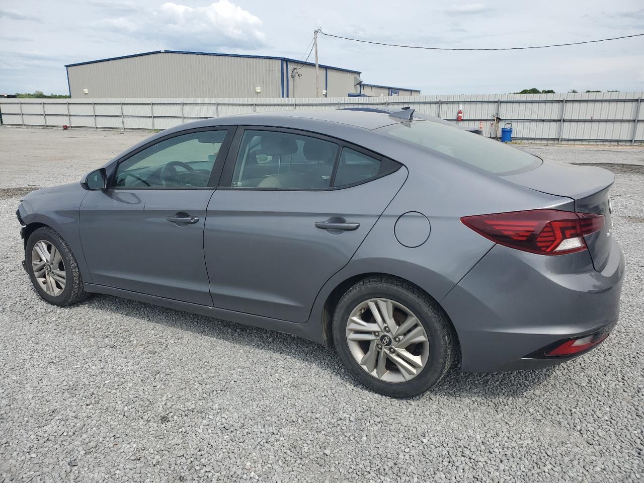 2019 Hyundai Elantra Sel - Фото 2