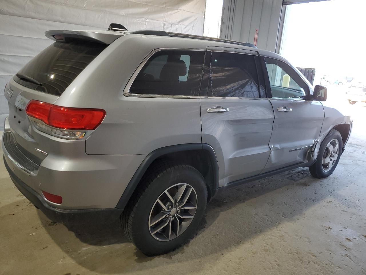 2018 Jeep Grand Cherokee Limited - Image 3