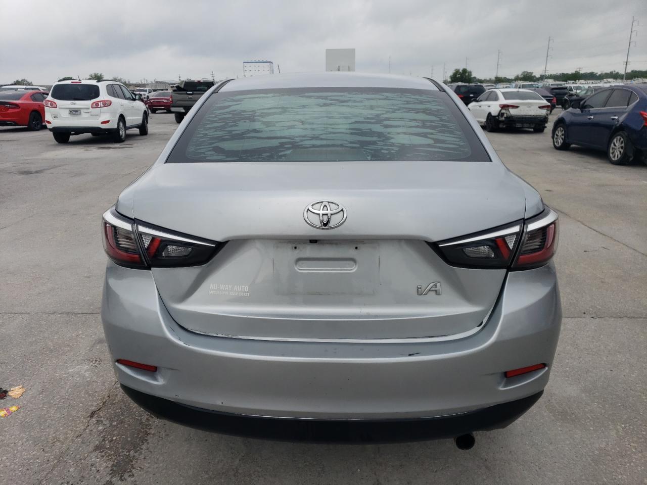 2017 Toyota Yaris Ia - Фото 6