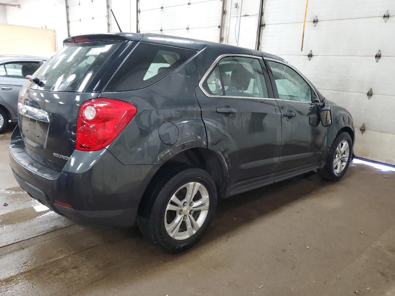 2014 Chevrolet Equinox Ls - Image 3