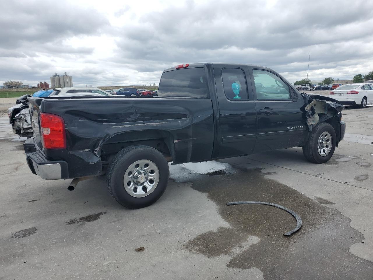 2011 Chevrolet Silverado C1500 Ls - Image 3