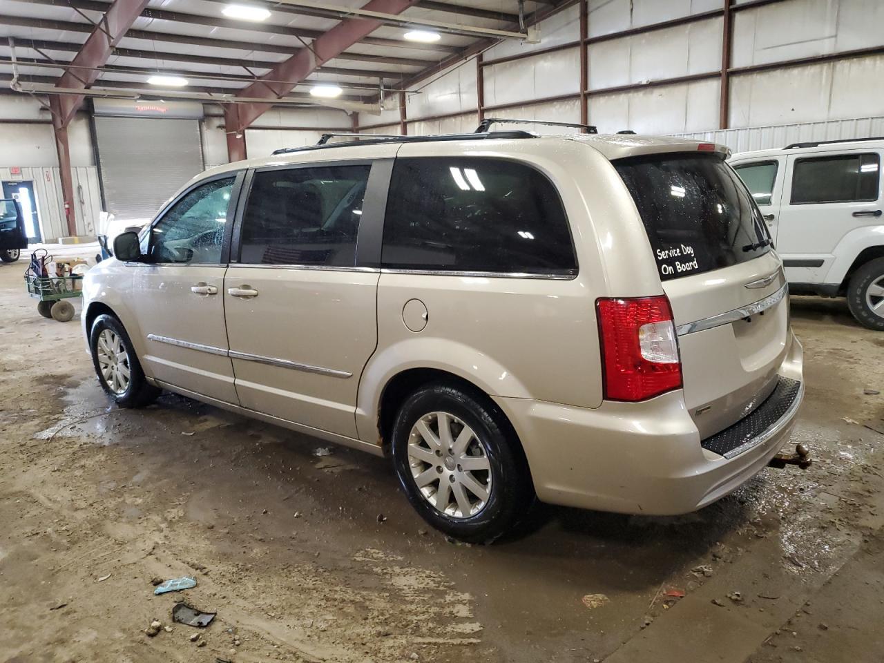 2014 Chrysler Town & Country Touring - Фото 2