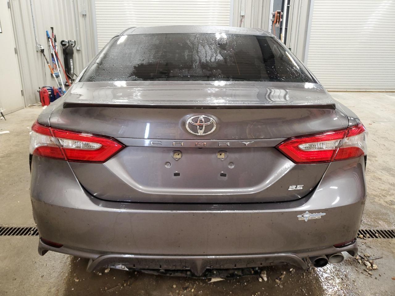 2018 Toyota Camry L - Image 6