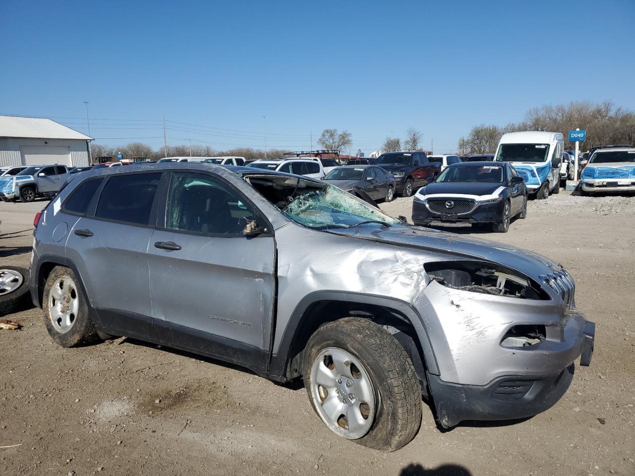 2017 Jeep Cherokee Sport - Image 4