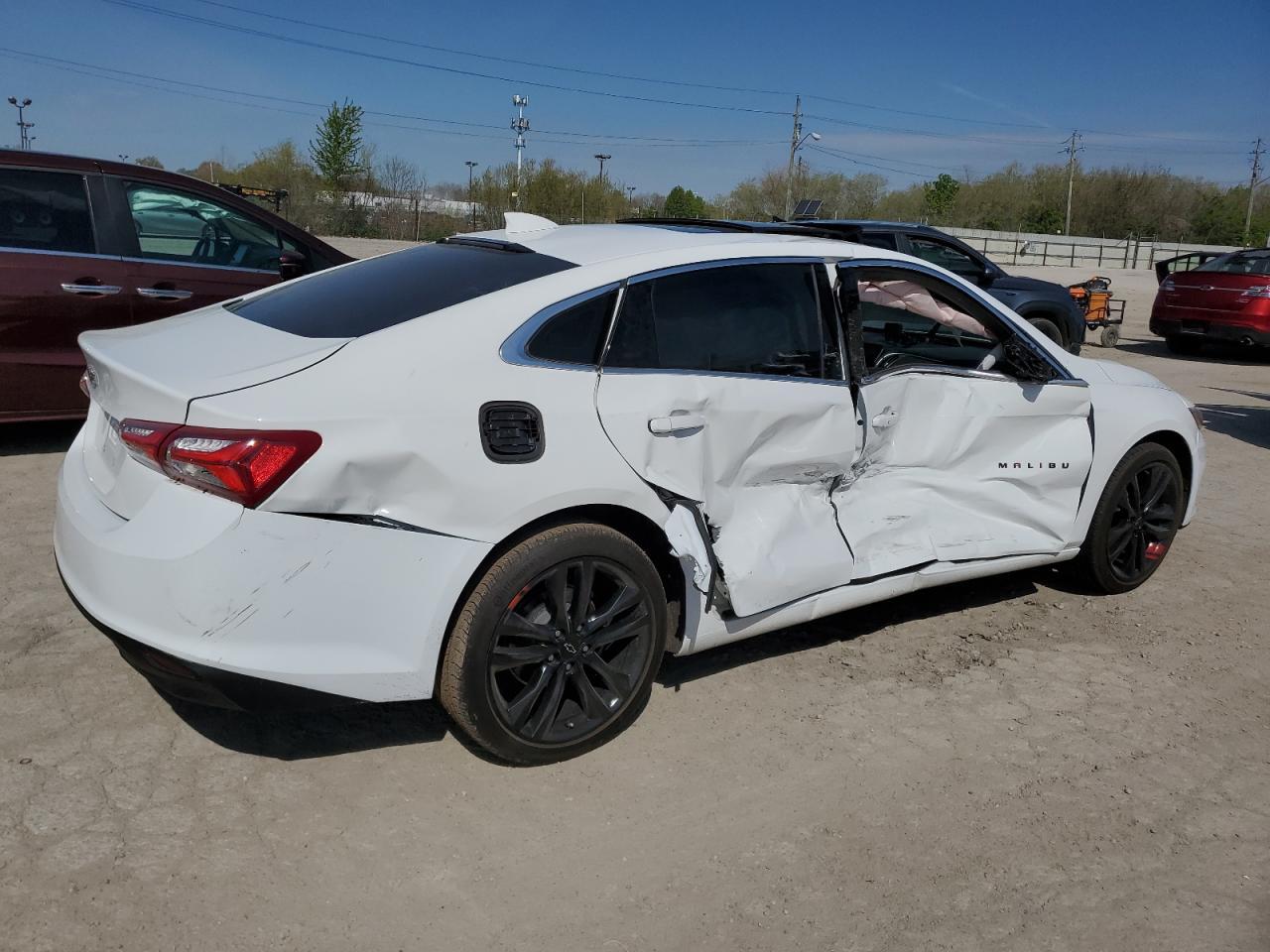 2022 Chevrolet Malibu Lt - Фото 3
