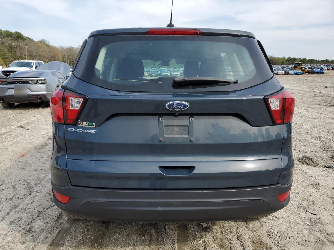 2019 Ford Escape S - Image 6