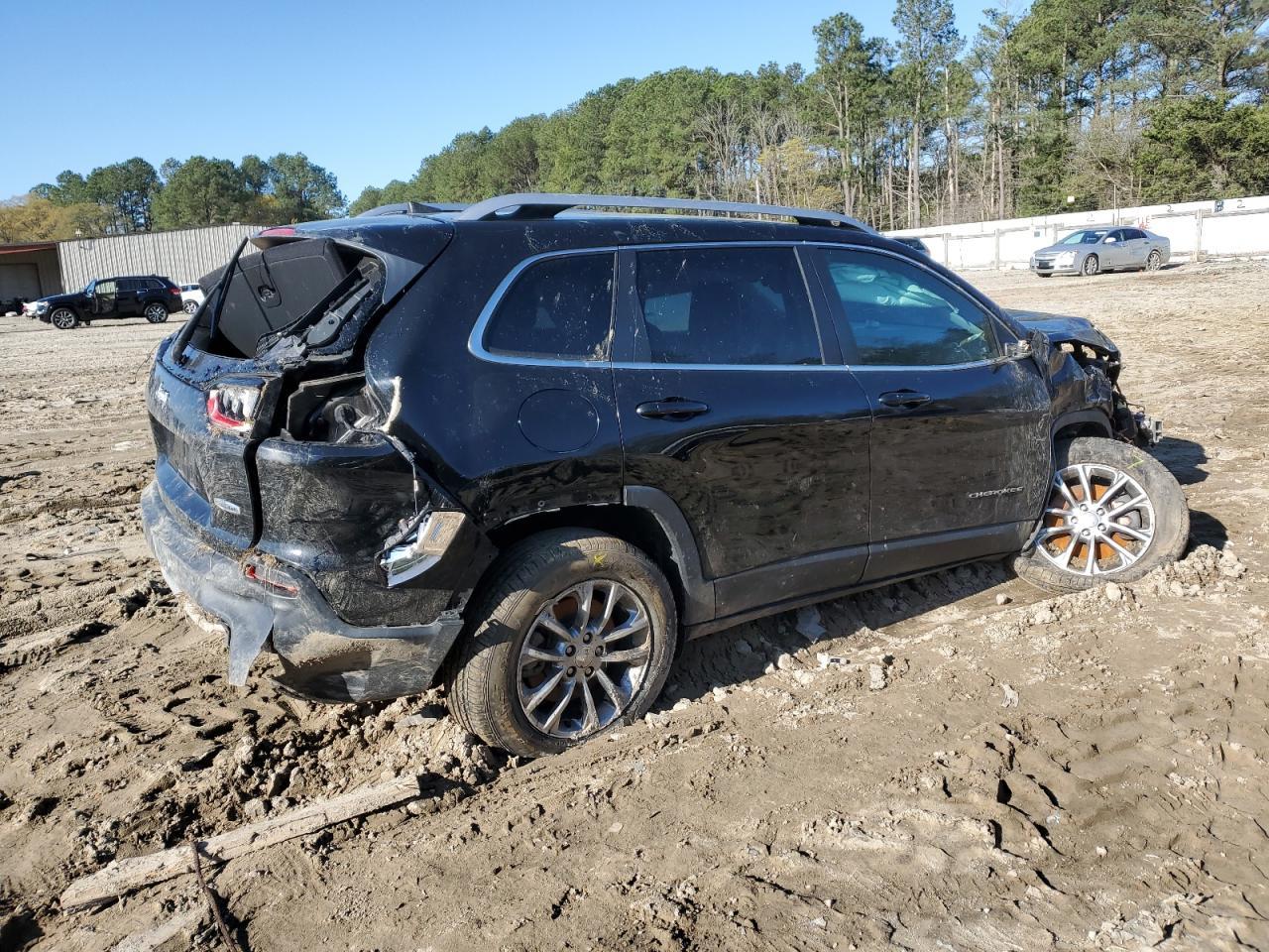 2019 Jeep Cherokee Latitude Plus - Фото 3