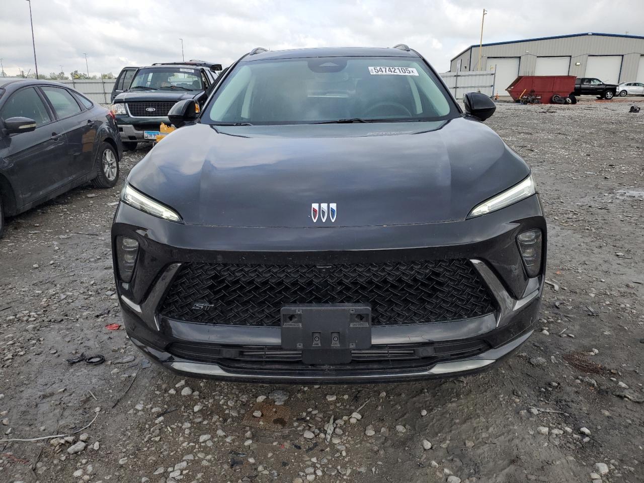 2024 Buick Envision Essence - Image 5