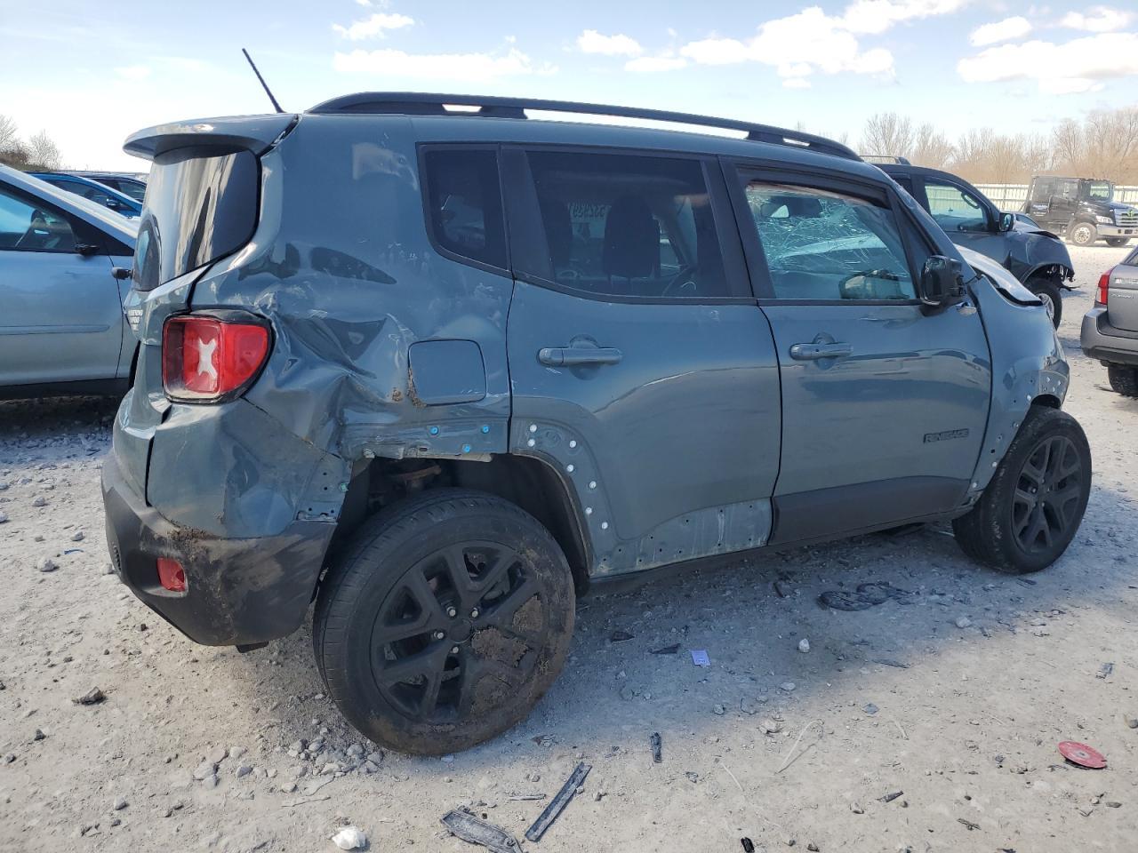 2017 Jeep Renegade Latitude - Фото 3
