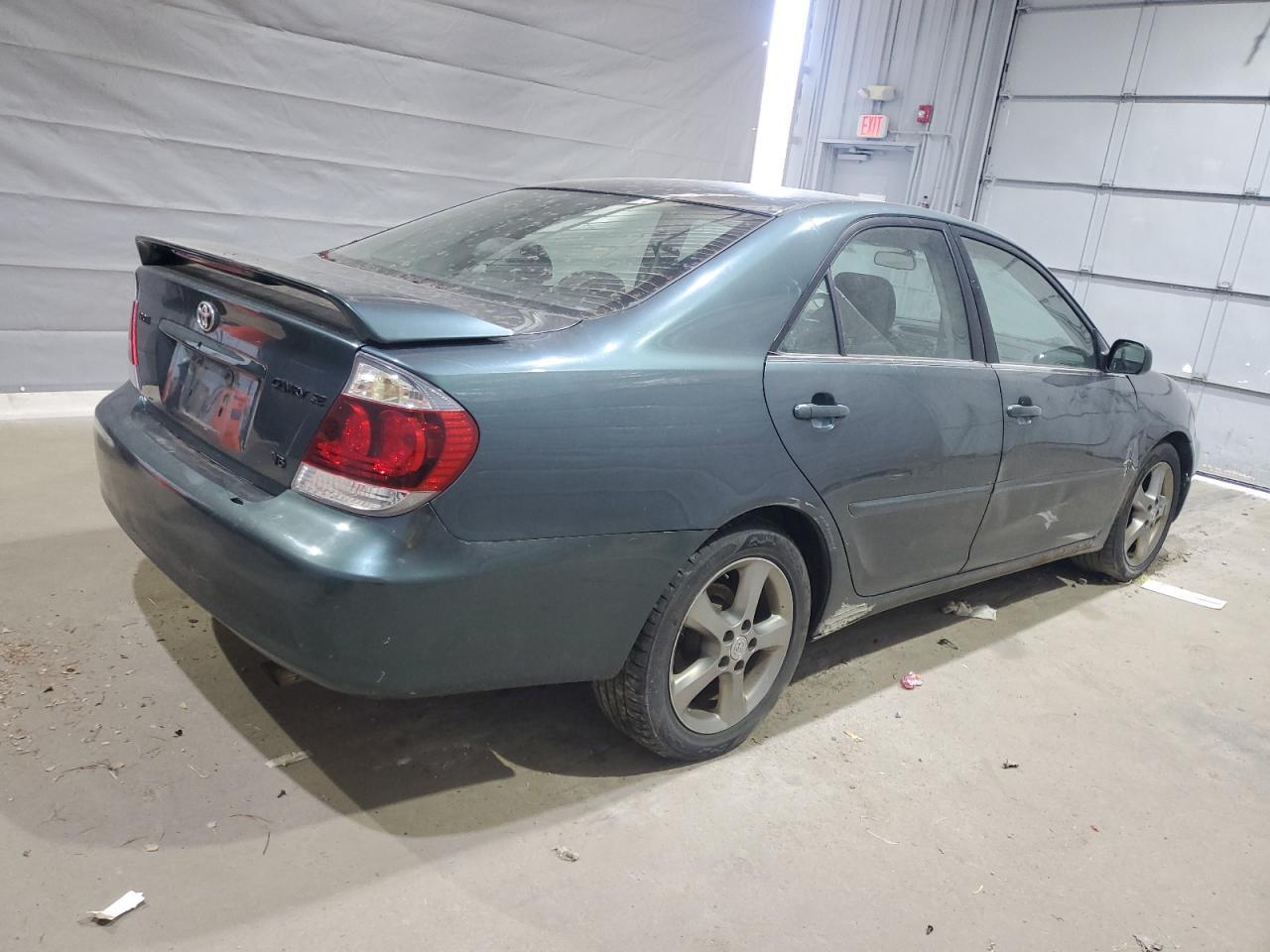 2005 Toyota Camry Se - Фото 3