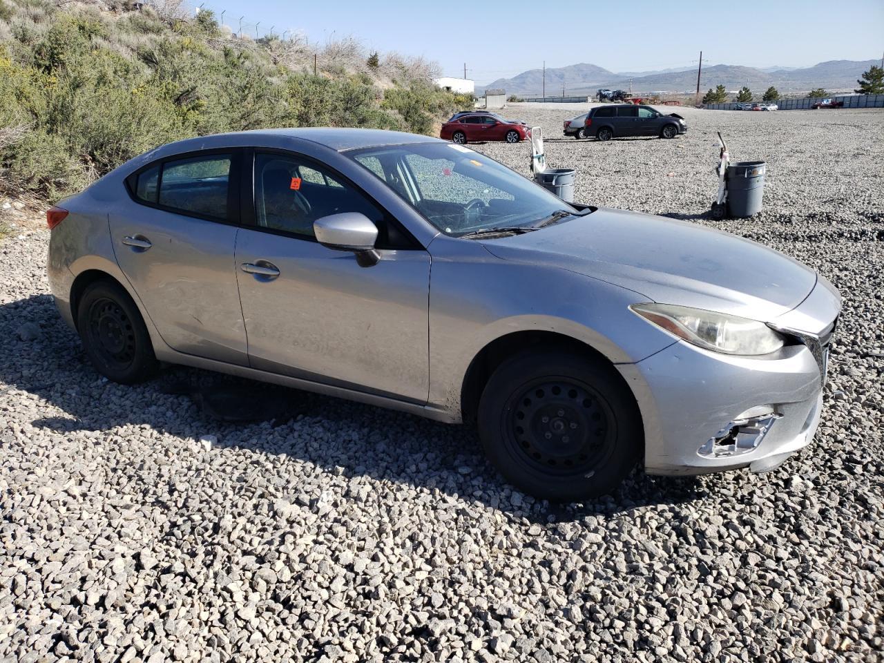 2015 Mazda 3 Sport - Image 4