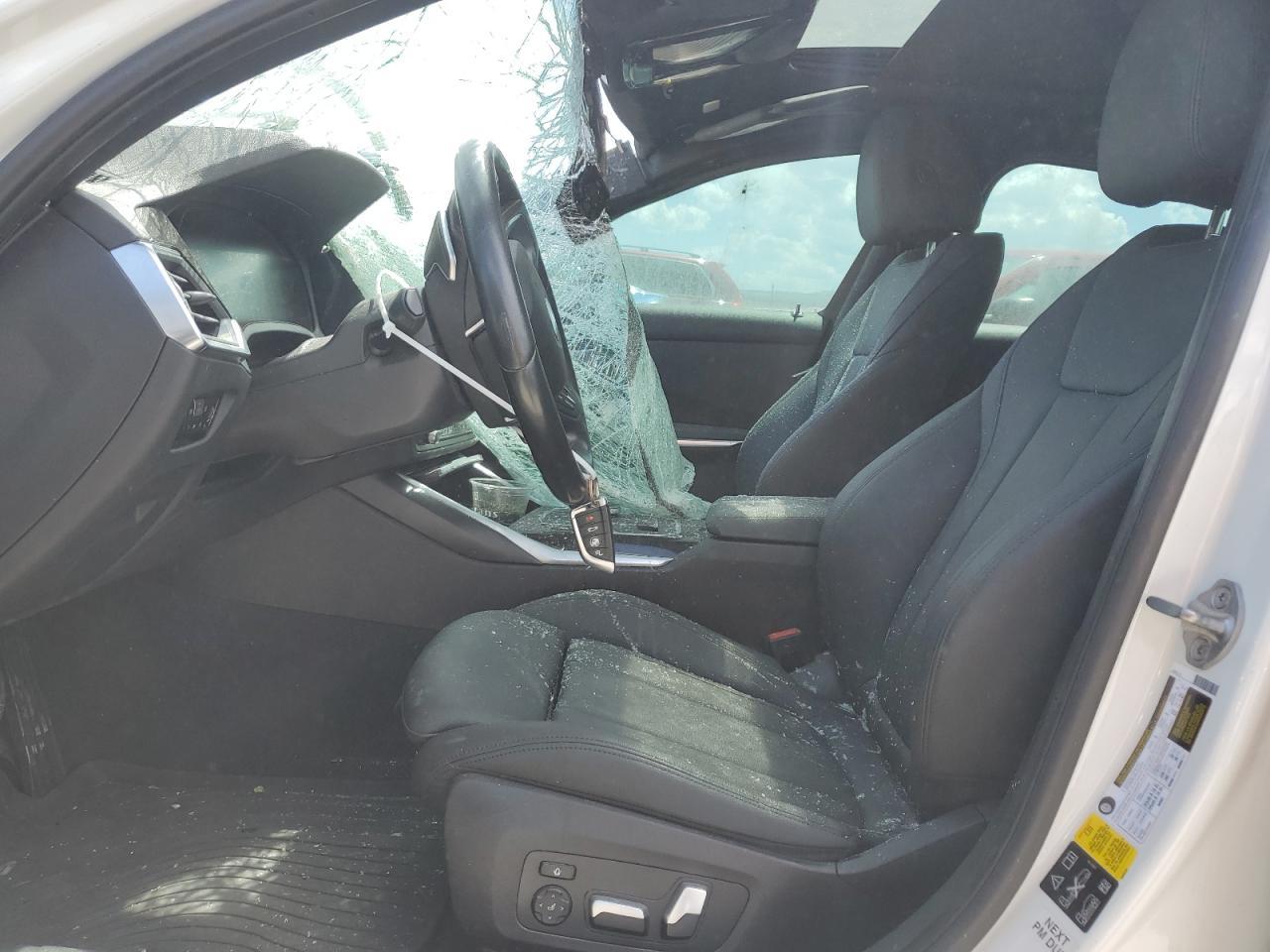 2020 BMW 330Xi - Image 7