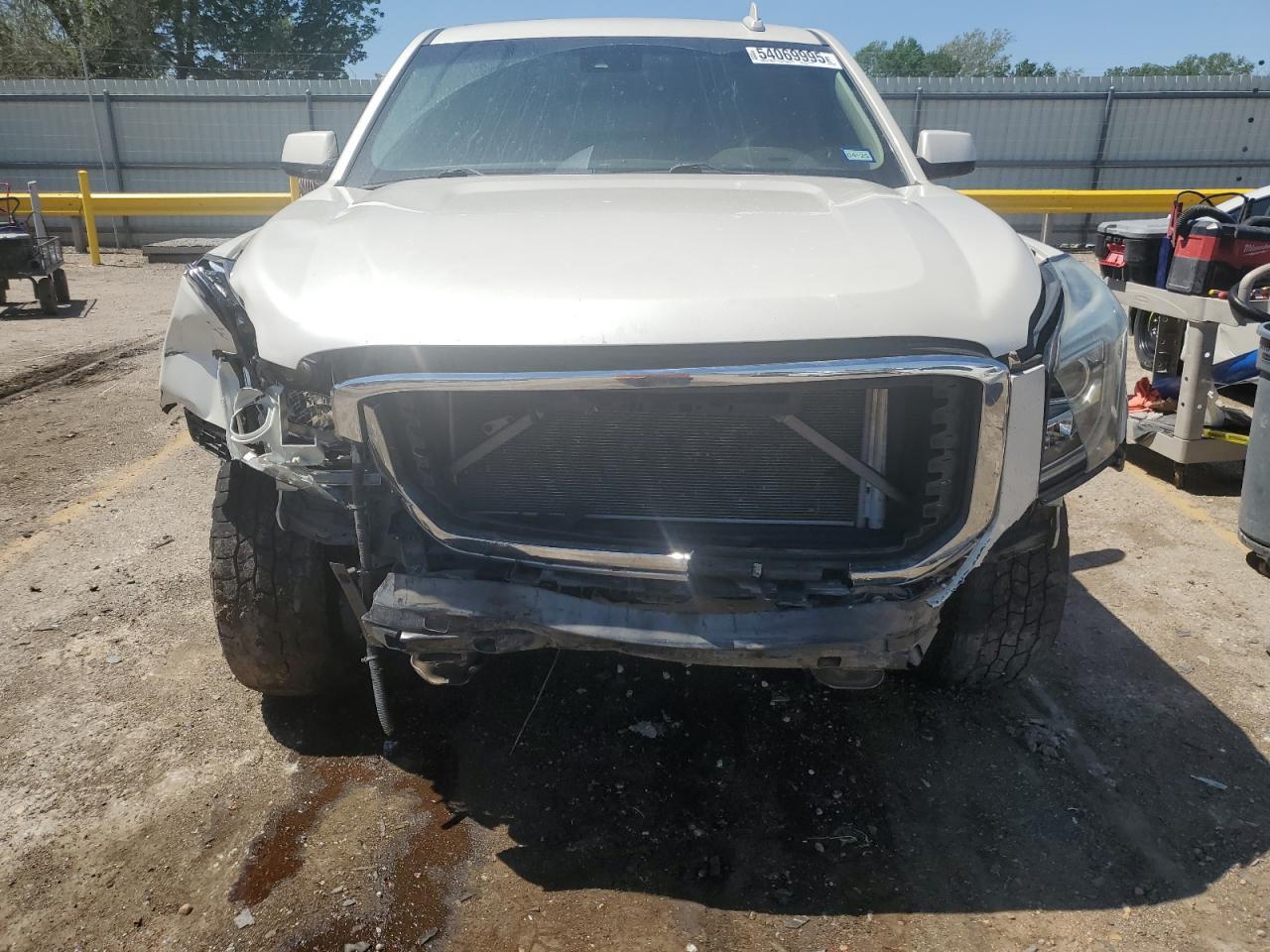 2015 GMC Yukon Denali - Image 5