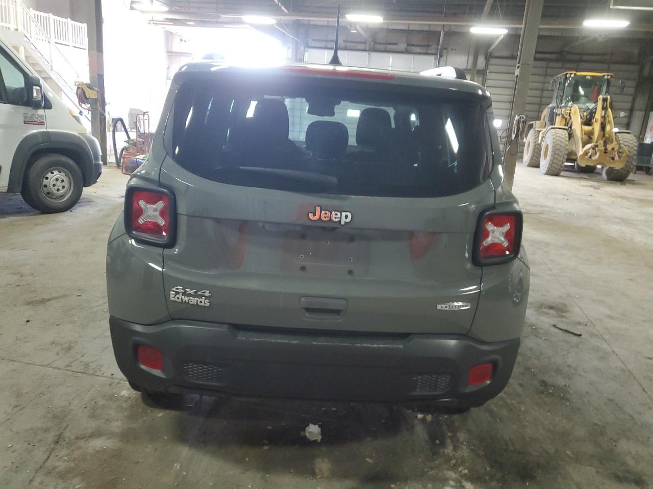2022 Jeep Renegade Latitude - Фото 6