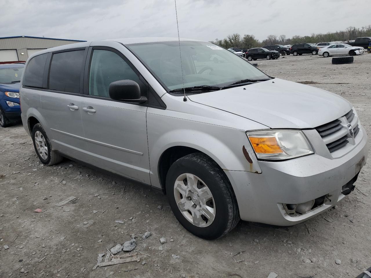 2010 Dodge Grand Caravan Se - Image 4