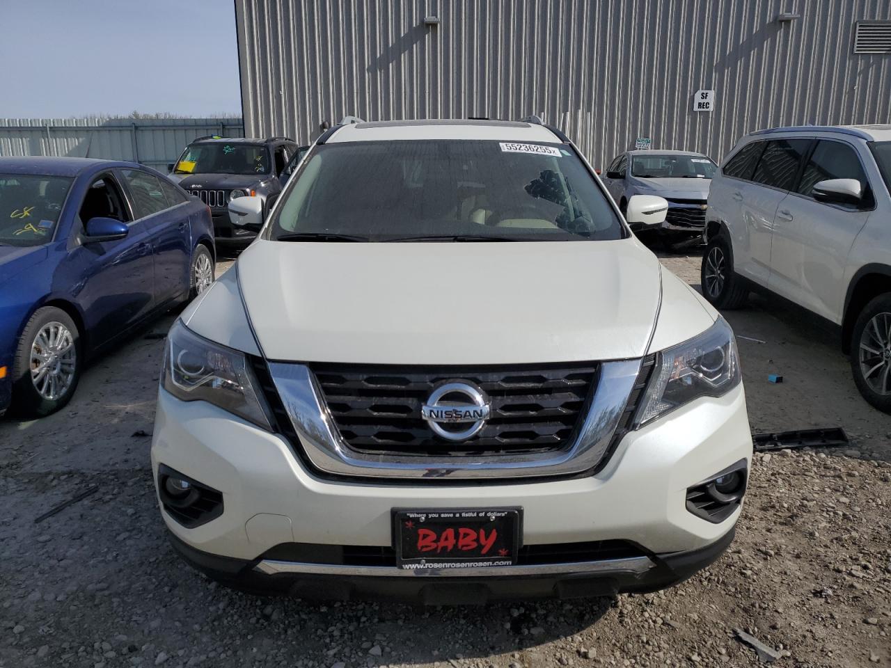 2020 Nissan Pathfinder Platinum - Image 5