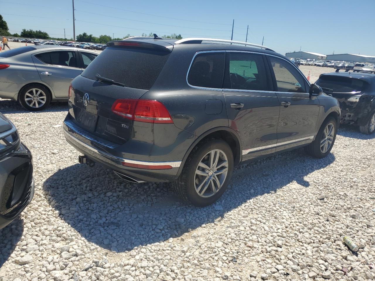 2016 Volkswagen Touareg Tdi - Фото 3