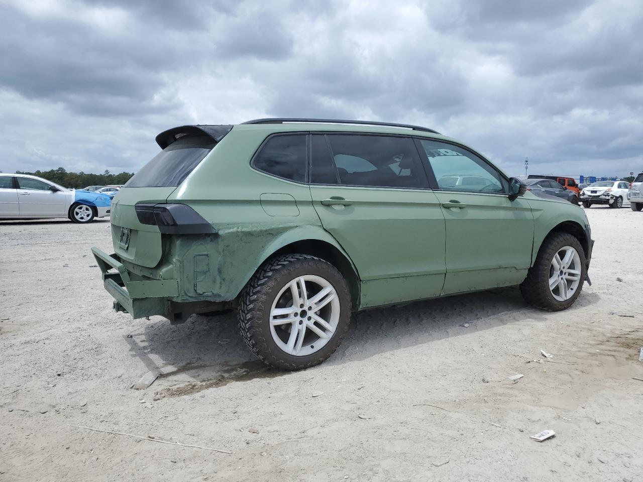 2018 Volkswagen Tiguan Se - Image 3