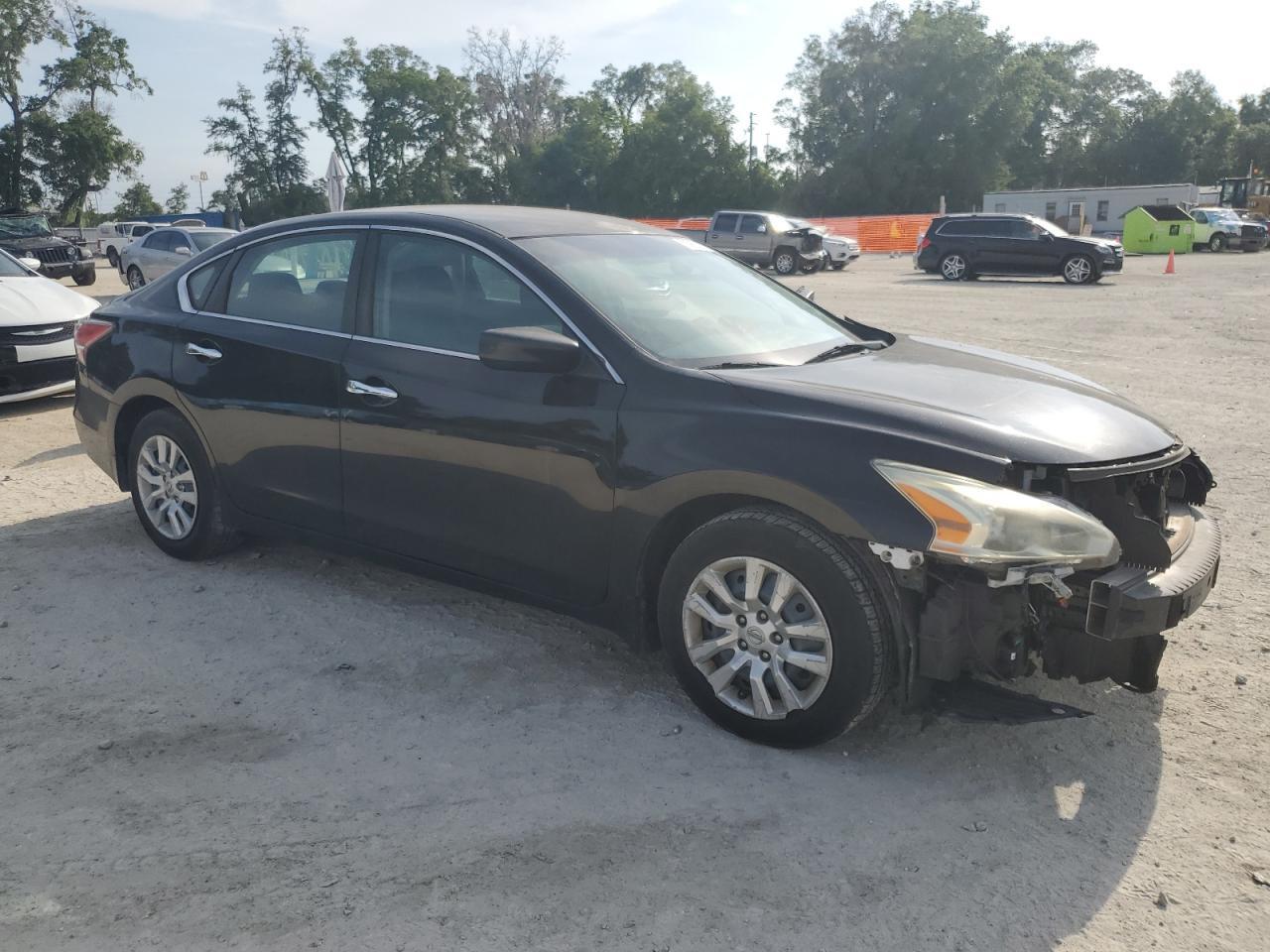 2015 Nissan Altima 2.5 - Image 4