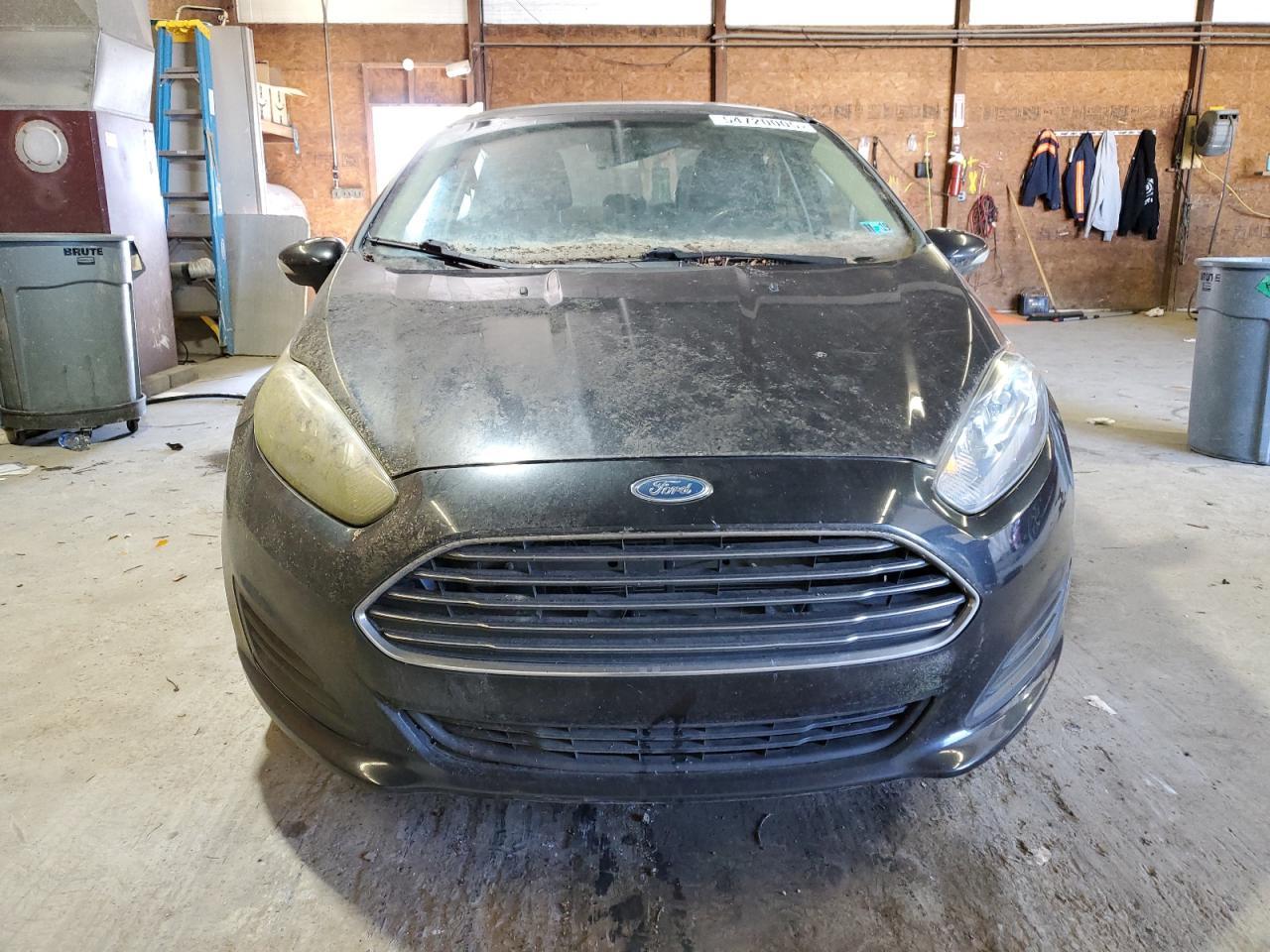 2014 Ford Fiesta Se - Фото 5