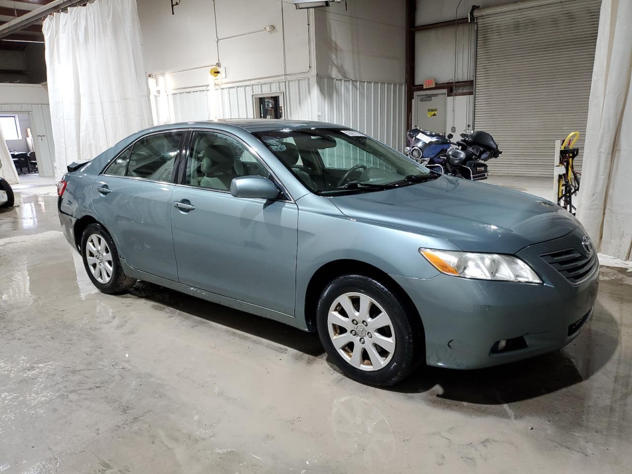 2008 Toyota Camry Le - Фото 4