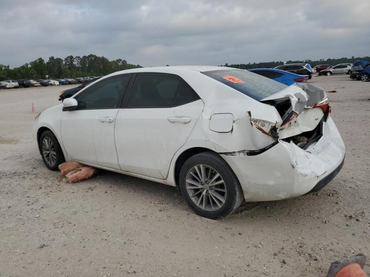 2015 Toyota Corolla L - Фото 2