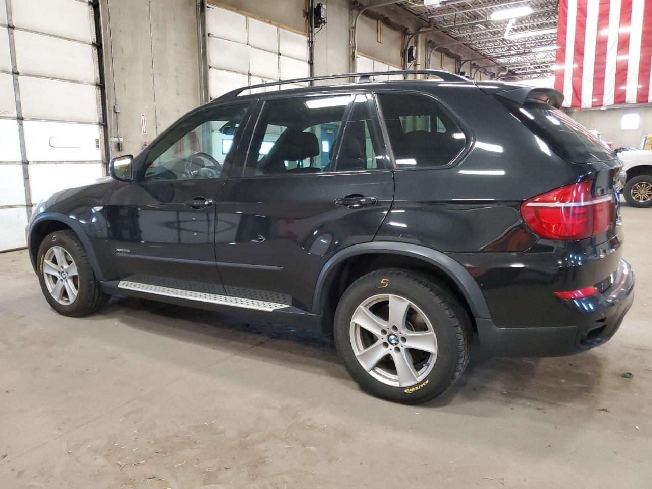 2011 BMW X5 xDrive50I - Фото 2