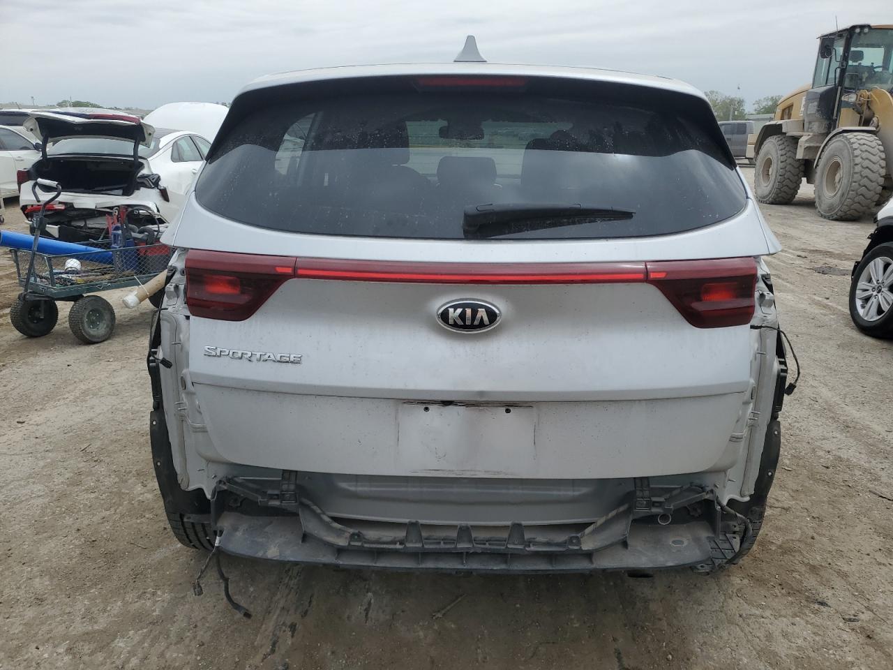 2020 Kia Sportage Lx - Image 6