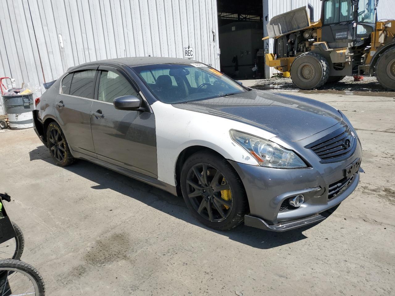 2011 Infiniti G37 - Фото 4