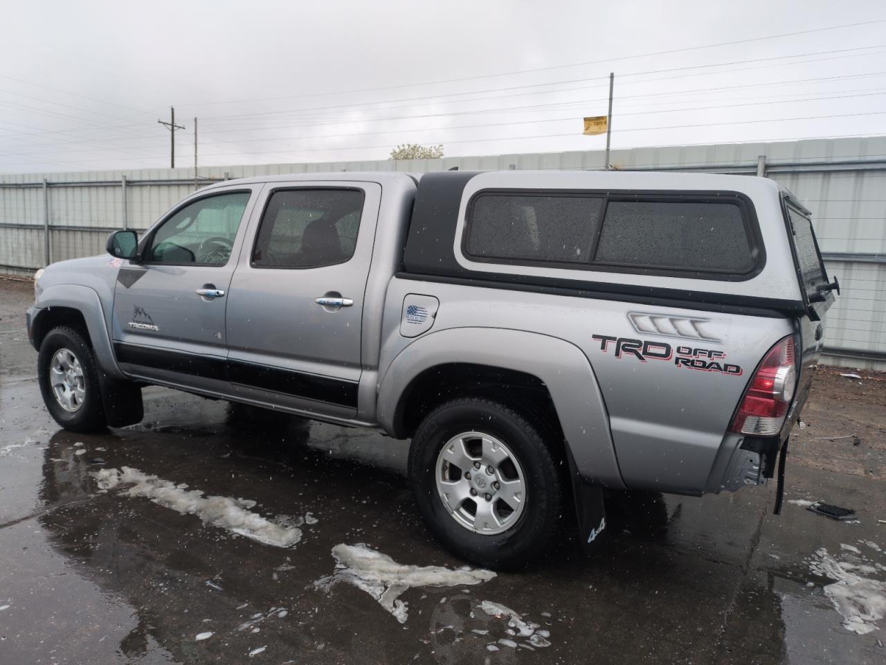 2014 Toyota Tacoma Double Cab - Image 2