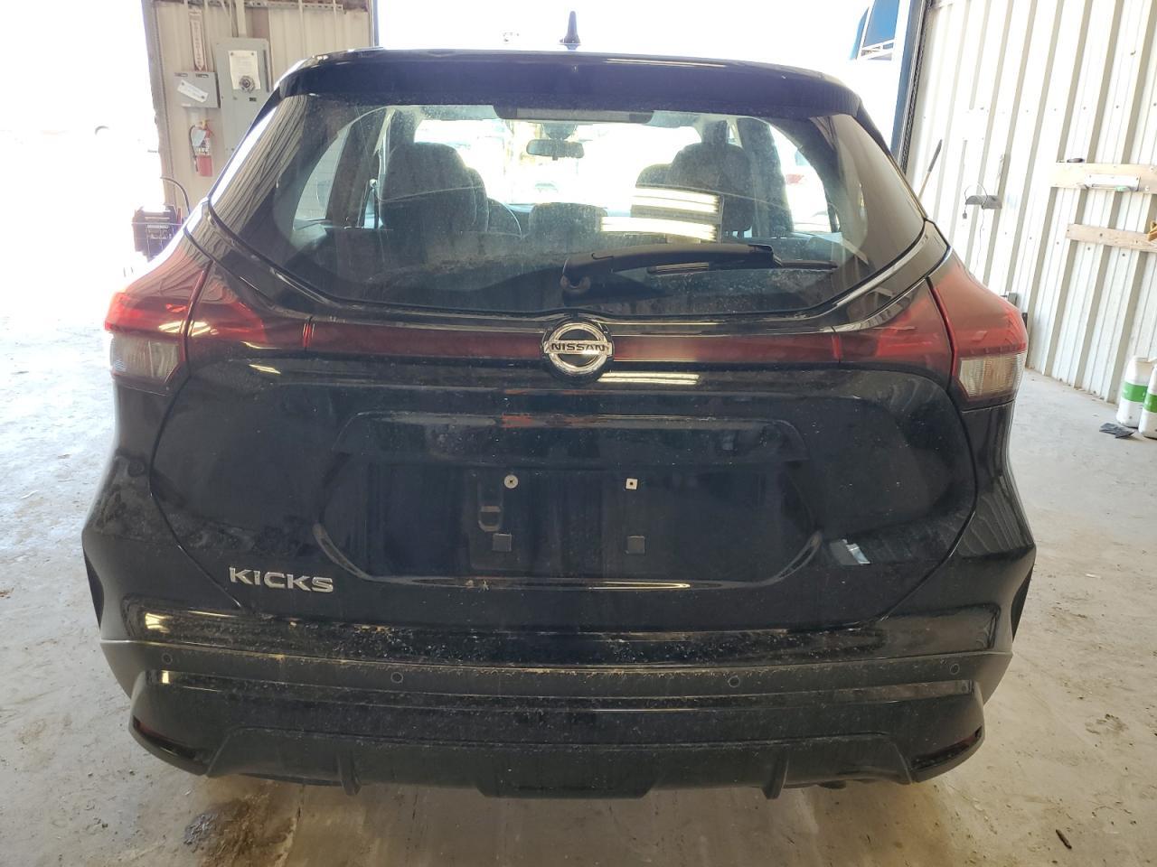 2021 Nissan Kicks S - Image 6