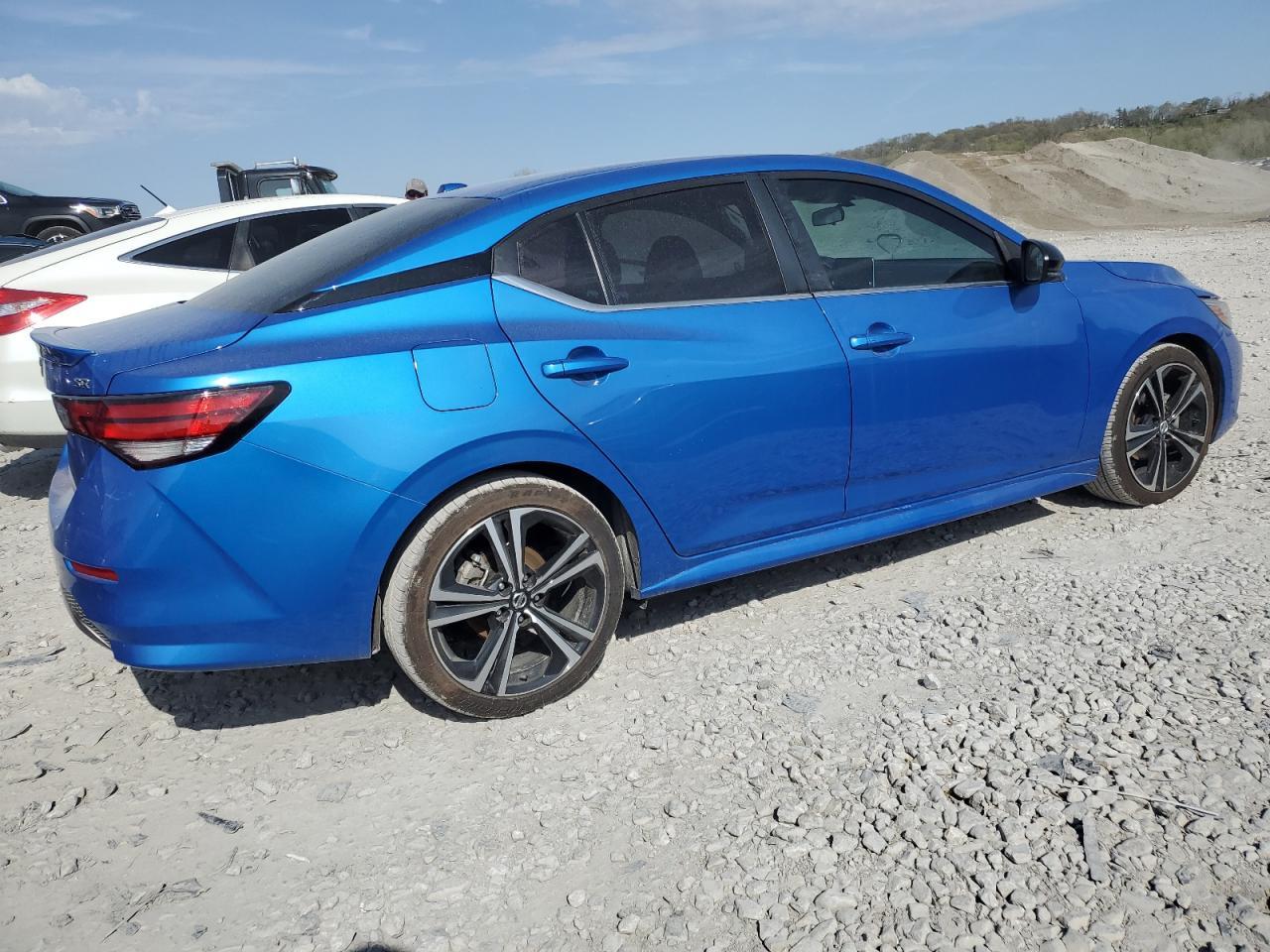 2022 Nissan Sentra Sr - Фото 3
