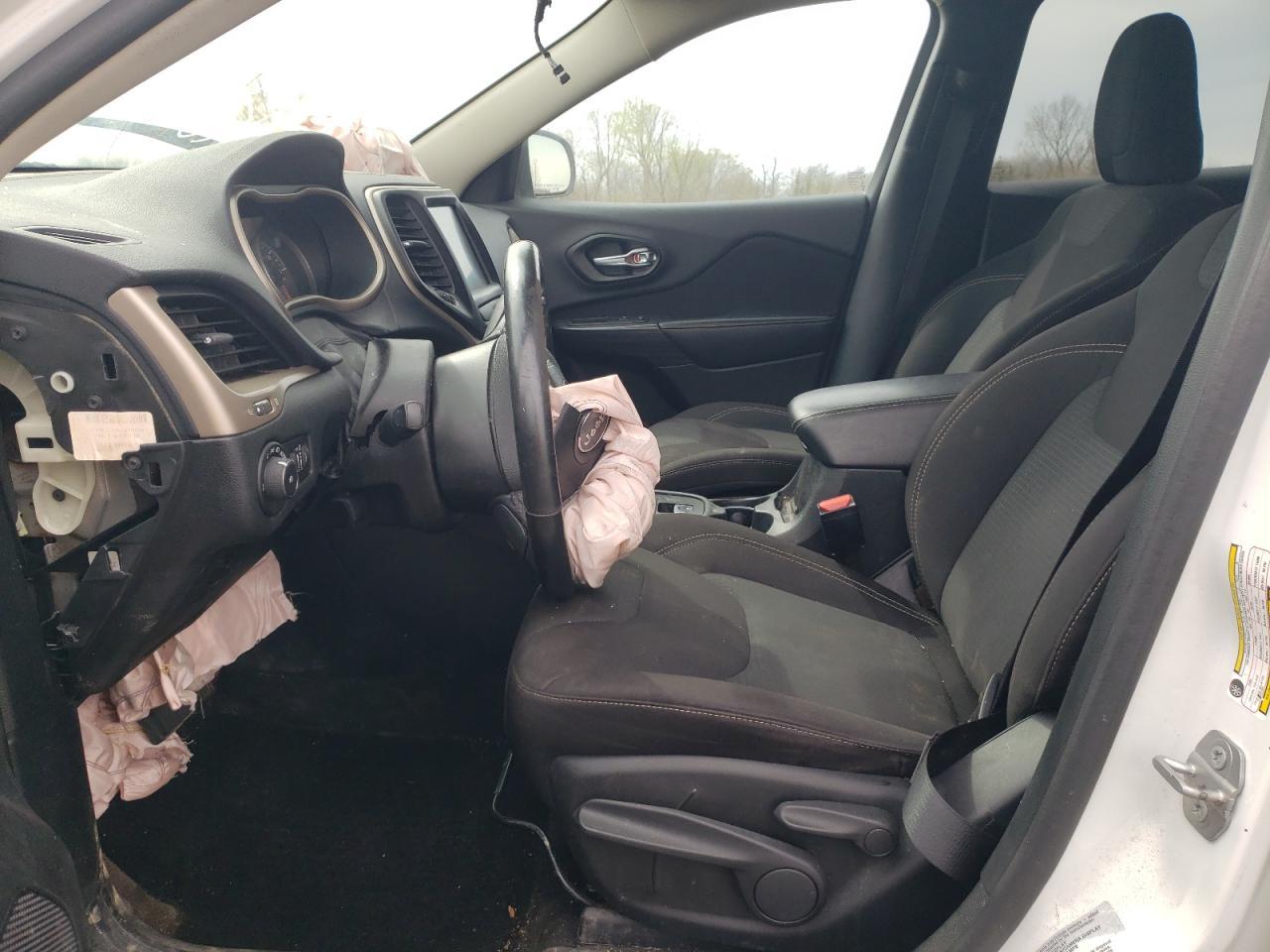 2016 Jeep Cherokee Latitude - Image 7